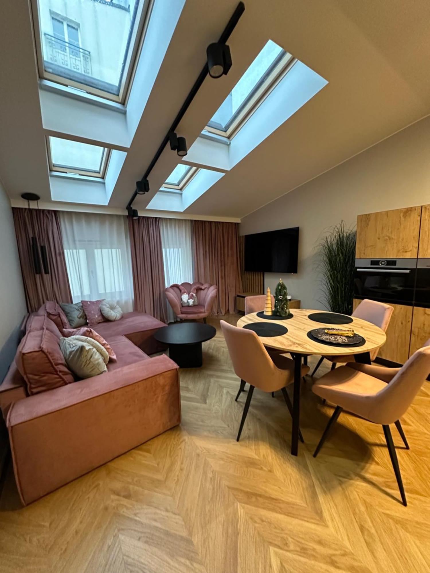 Apartamenty Sebastiana Краков Экстерьер фото